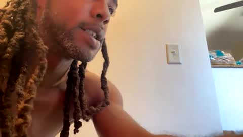 Snapshot of columbusohio614 chatting on 12.06.24 Heavyd614 online show from 12.06.24