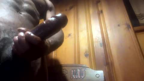 Snapshot of columbusohio614 chatting on 01.09.25 Heavyd614 online show from 01.09.25