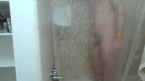 Snapshot of comnfromme1 chatting on 11.04.25 comnfromme1 online show from 11.04.25