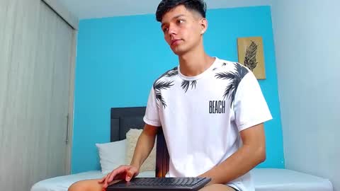 Snapshot of connor_garrett chatting on 03.10.25 Connor online show from 03.10.25