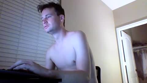 Snapshot of cooldude122222 chatting on 12.05.24 cooldude122222 online show from 12.05.24