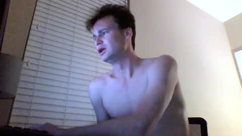 Snapshot of cooldude122222 chatting on 01.18.25 cooldude122222 online show from 01.18.25