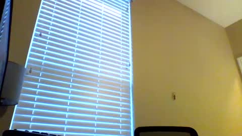 Snapshot of cooldude122222 chatting on 01.22.25 cooldude122222 online show from 01.22.25