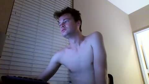 Snapshot of cooldude122222 chatting on 01.25.25 cooldude122222 online show from 01.25.25