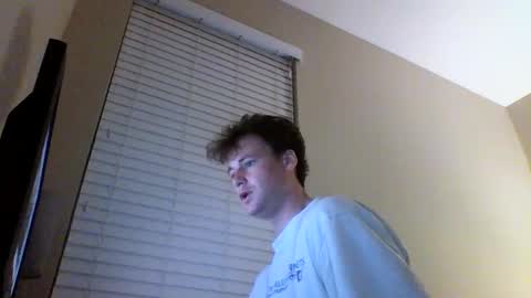 Snapshot of cooldude122222 chatting on 02.19.25 cooldude122222 online show from 02.19.25