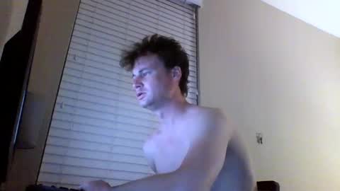 Snapshot of cooldude122222 chatting on 03.02.25 cooldude122222 online show from 03.02.25