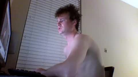 Snapshot of cooldude122222 chatting on 03.06.25 cooldude122222 online show from 03.06.25