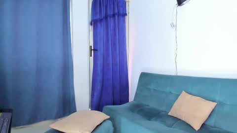 Snapshot of coralinej0nes chatting on 02.12.25 Coraline online show from 02.12.25