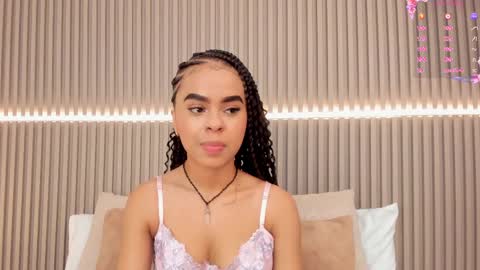 Snapshot of coralineross_ chatting on 02.22.25 coralineross_ online show from 02.22.25