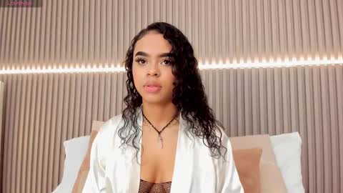 Snapshot of coralineross_ chatting on 03.01.25 coralineross_ online show from 03.01.25