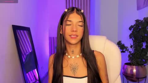 Snapshot of coralrigan chatting on 01.27.25 Coral online show from 01.27.25