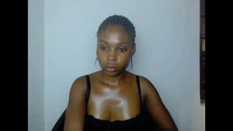 Snapshot of cornxcunt chatting on 10.07.25 cornxcunt online show from 10.07.25
