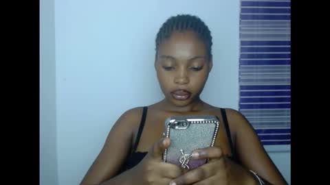 Snapshot of cornxcunt chatting on 10.08.25 cornxcunt online show from 10.08.25