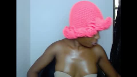 Snapshot of cornxcunt chatting on 10.12.25 cornxcunt online show from 10.12.25