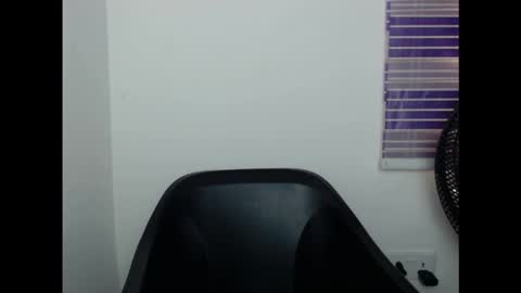 Snapshot of cornxcunt chatting on 10.13.25 cornxcunt online show from 10.13.25
