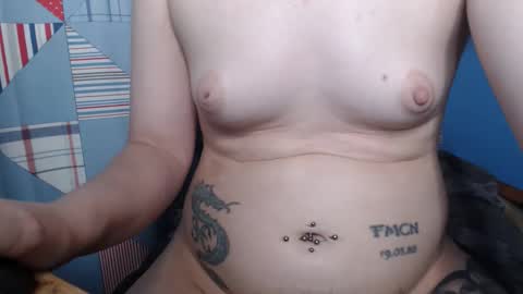 Snapshot of cosmicgrace chatting on 11.09.25 Grace online show from 11.09.25