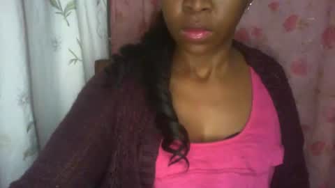 Snapshot of couleur_vanille chatting on 10.03.25 couleur_vanille online show from 10.03.25