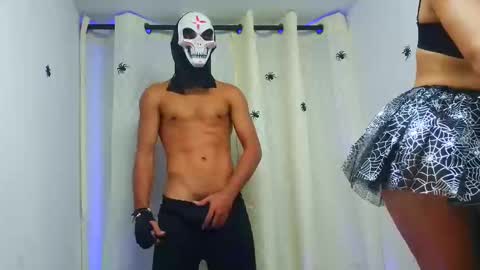 Snapshot of couple_hot_xxxz chatting on 11.01.25 couple_hot_xxxz online show from 11.01.25