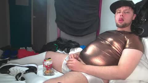 Snapshot of cravingboy chatting on 01.31.25 robin online show from 01.31.25