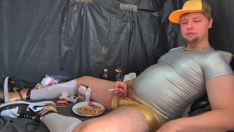 Snapshot of cravingboy chatting on 09.20.25 robin online show from 09.20.25