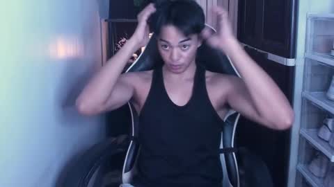 Snapshot of crazyasiancum chatting on 02.12.25 Zion online show from 02.12.25