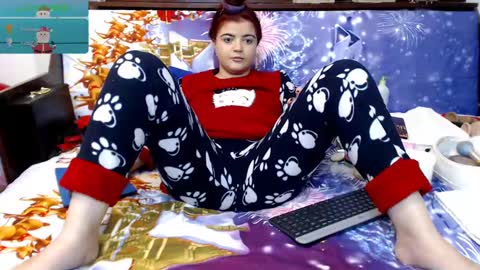 Snapshot of crazzy_pussy chatting on 12.30.24 Ana online show from 12.30.24