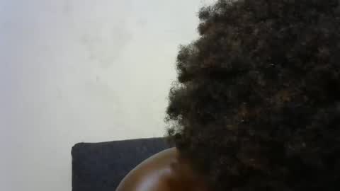 Snapshot of creamybabee chatting on 02.22.25 queen online show from 02.22.25