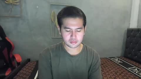 BareCreamyCum online show from 12.11.24