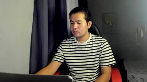 BareCreamyCum online show from 12.23.24