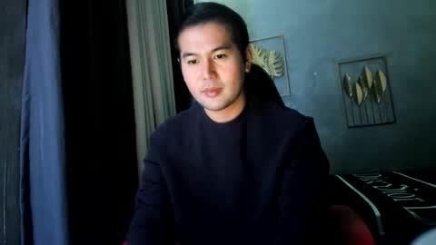 BareCreamyCum online show from 12.25.24