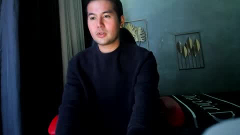 BareCreamyCum online show from 12.25.24