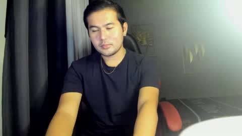 BareCreamyCum online show from 12.28.24