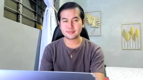 BareCreamyCum online show from 12.31.24