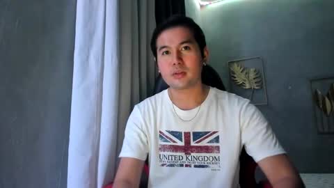BareCreamyCum online show from 01.04.25