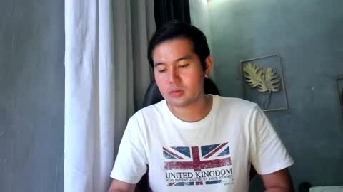 BareCreamyCum online show from 01.04.25