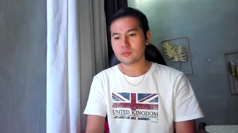 BareCreamyCum online show from 01.05.25