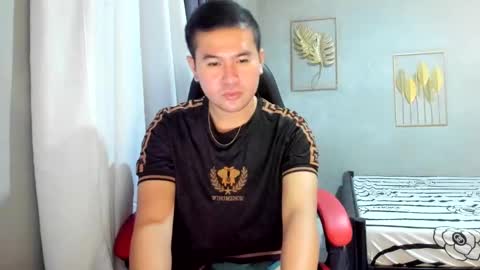 BareCreamyCum online show from 01.30.25