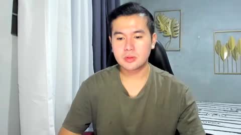 BareCreamyCum online show from 02.12.25