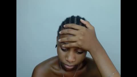 creamyxmuffin online show from 10.19.25