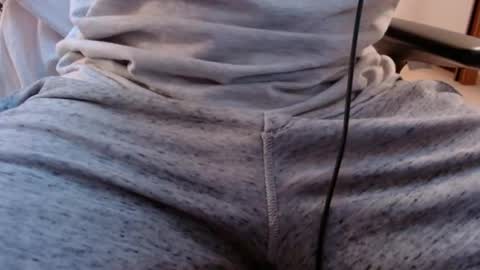 Snapshot of crocken_bisc chatting on 10.04.25 crocken_bisc online show from 10.04.25