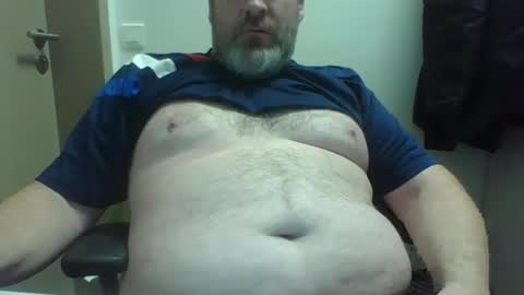 Snapshot of crouch1 chatting on 10.29.25 Crouch1 online show from 10.29.25