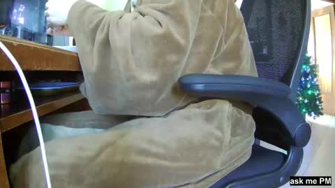 Snapshot of culonudo23 chatting on 12.22.24 Leo online show from 12.22.24