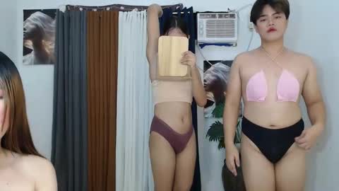 Snapshot of cummer_girls chatting on 11.19.25 via medusa danna lerie scarlet online show from 11.19.25