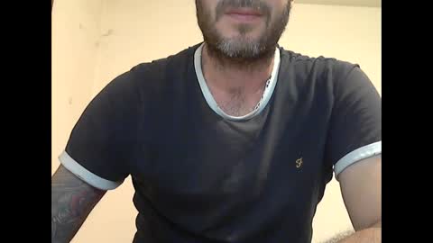 Snapshot of cummincock04 chatting on 01.24.25 cummincock04 online show from 01.24.25