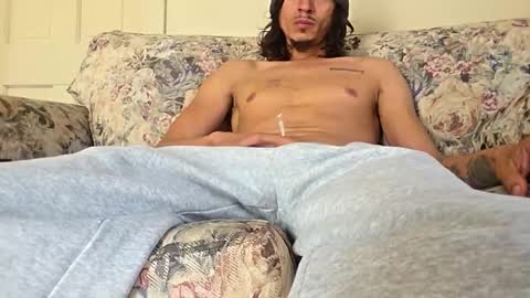 Snapshot of cumplay2323 chatting on 11.03.25 cumplay2323 online show from 11.03.25