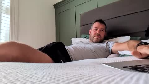 Snapshot of cupcakecreampie chatting on 10.13.25 Adam online show from 10.13.25