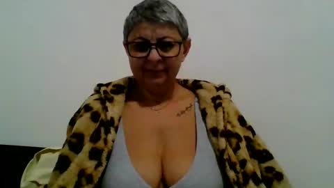 couple online show from 02.27.25
