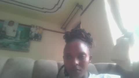 Snapshot of curvy520819 chatting on 11.01.25 curvy520819 online show from 11.01.25