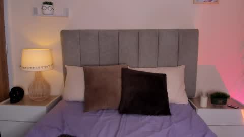 Snapshot of curvyliciouss chatting on 03.12.25 Samantha online show from 03.12.25