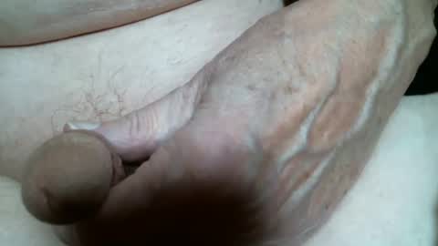 Snapshot of cutandwaxed2 chatting on 02.08.25 BI SMOOTH MATURE  SUB online show from 02.08.25